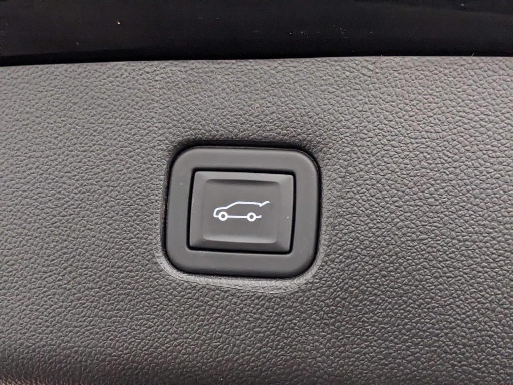 used 2024 Chevrolet Blazer car, priced at $33,900