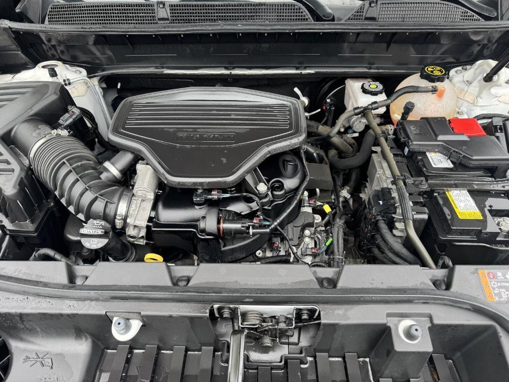 used 2022 GMC Acadia car, priced at $31,900