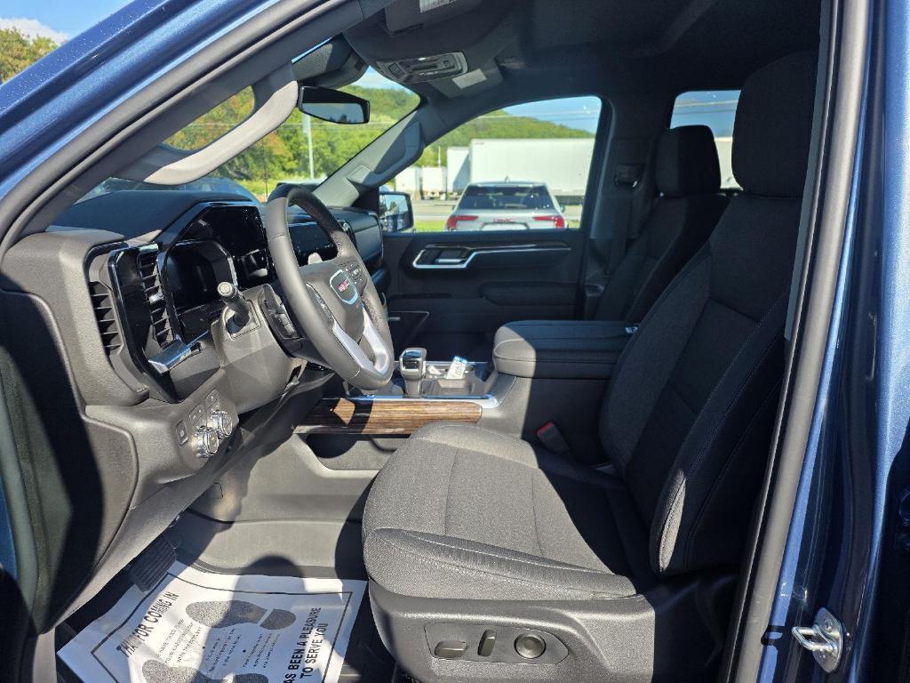 new 2026 GMC Sierra 1500 car, priced at $60,528