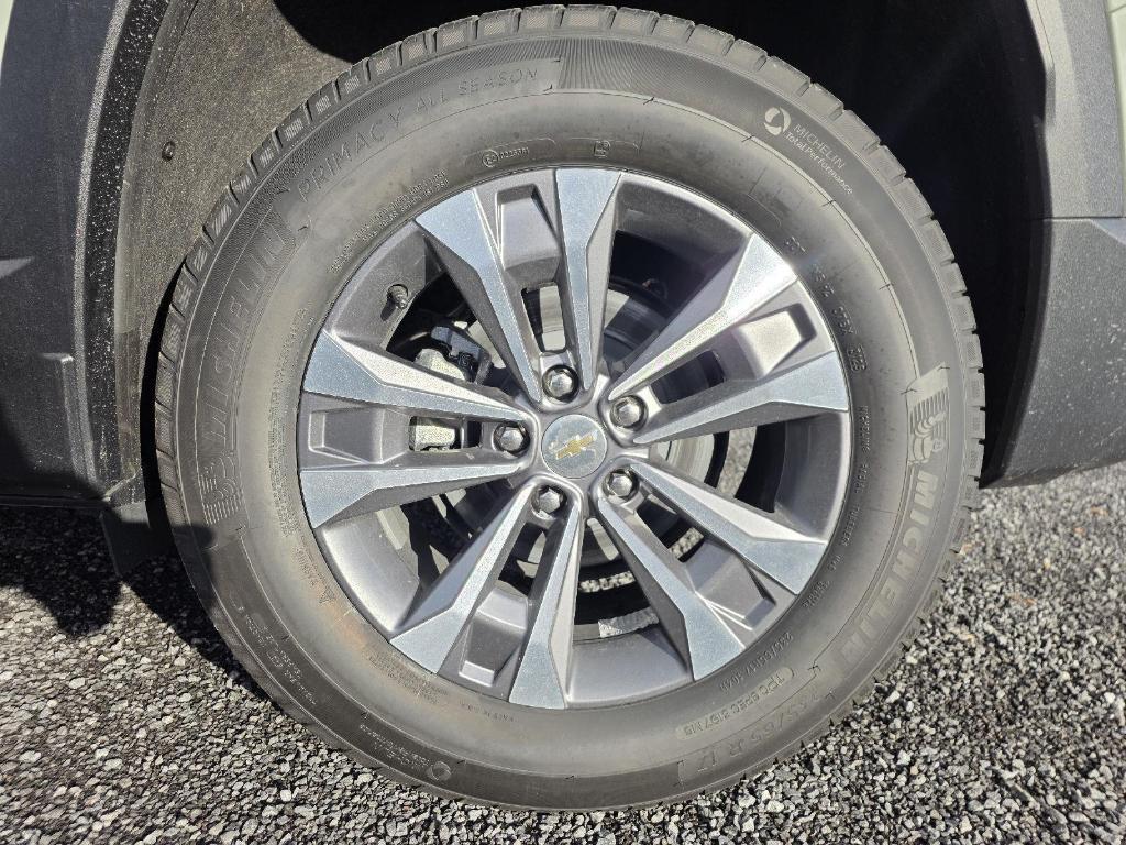 new 2026 Chevrolet Equinox car, priced at $36,089