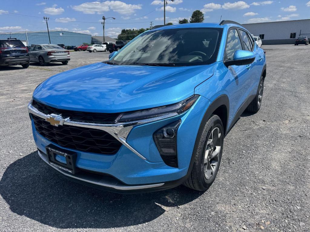 new 2025 Chevrolet Trax car, priced at $25,085