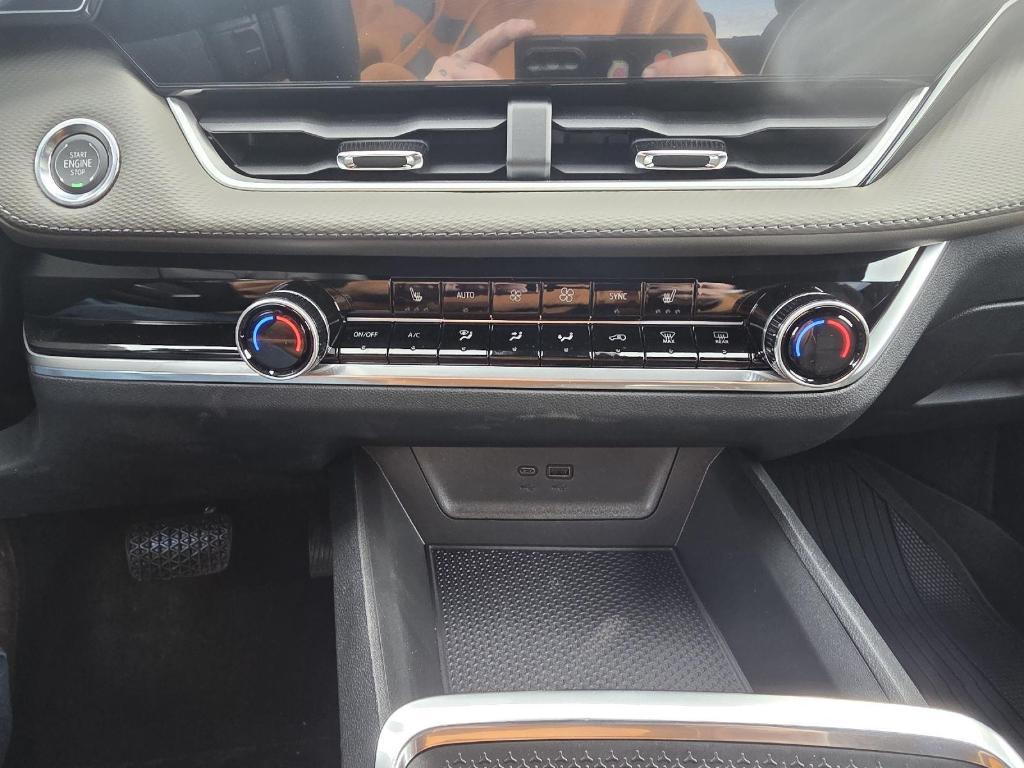 new 2026 Chevrolet Equinox car, priced at $35,409