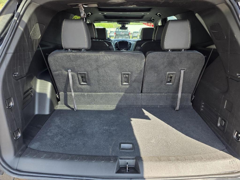 used 2023 Chevrolet Traverse car, priced at $39,900