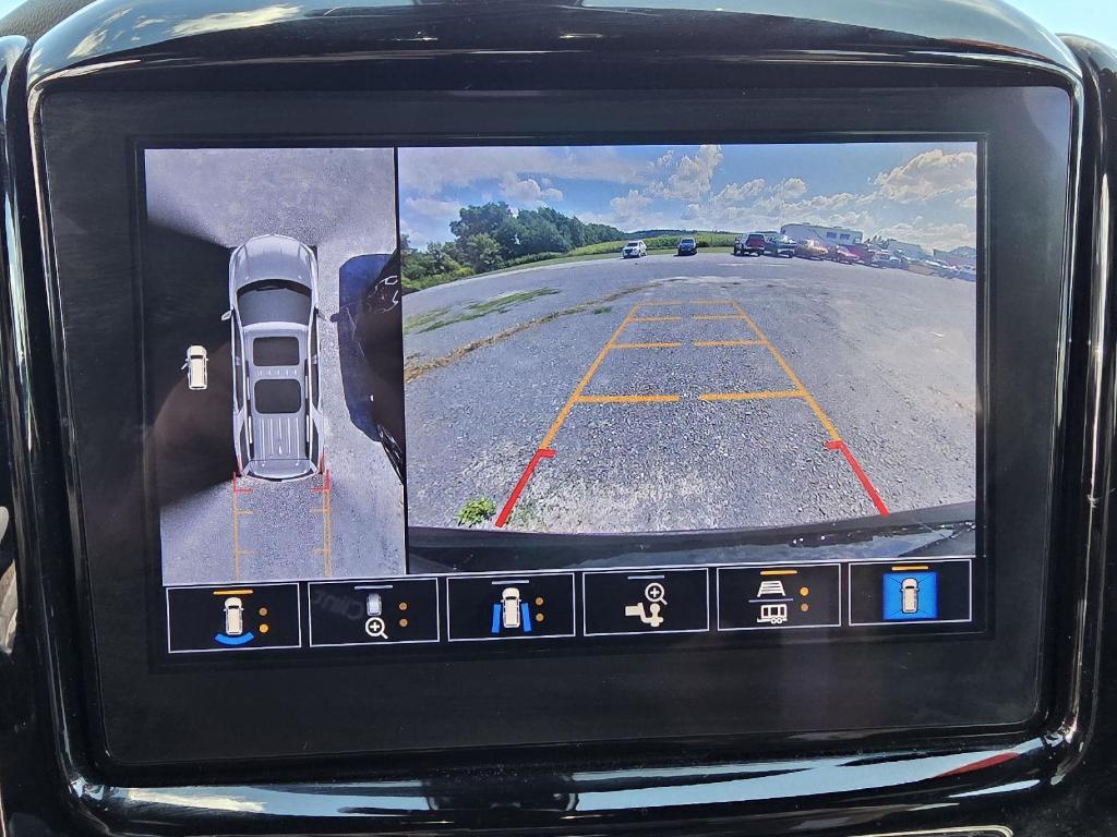 used 2023 Chevrolet Traverse car, priced at $39,900