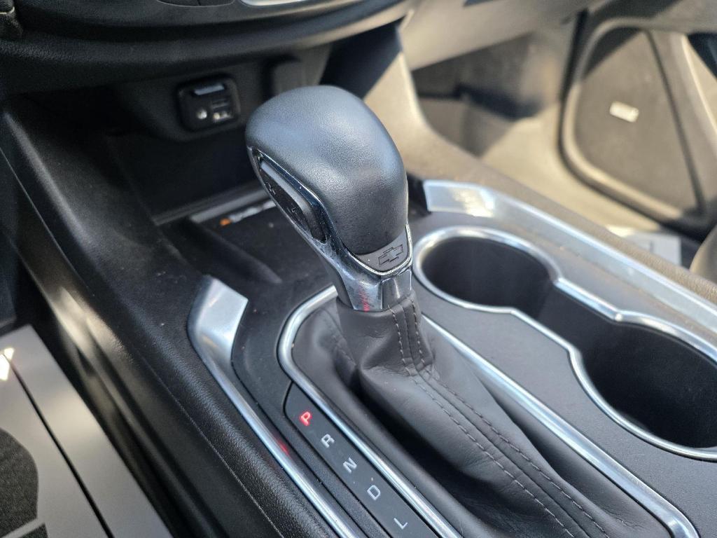 used 2023 Chevrolet Traverse car, priced at $39,900