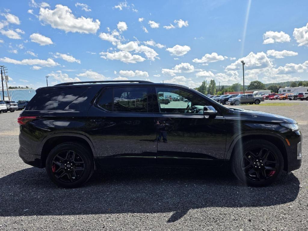 used 2023 Chevrolet Traverse car, priced at $39,900