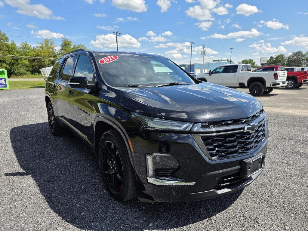 used 2023 Chevrolet Traverse car, priced at $39,900