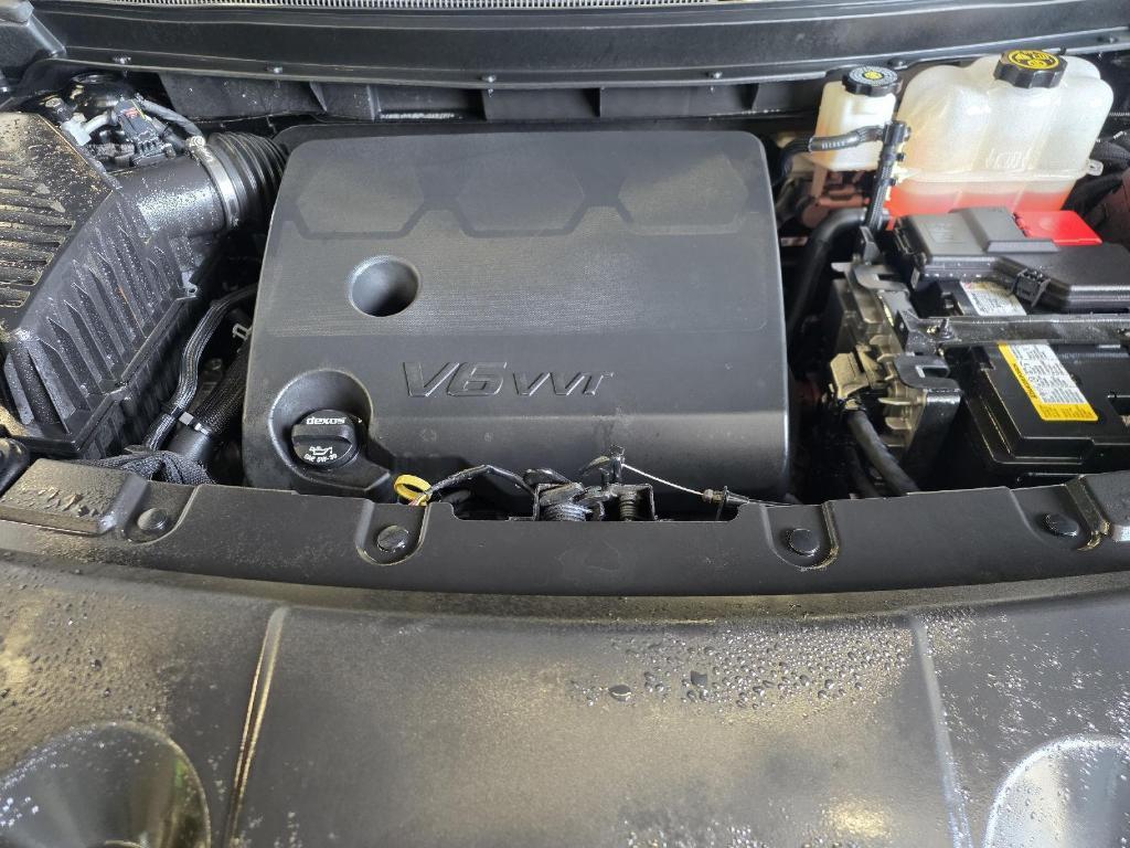 used 2023 Chevrolet Traverse car, priced at $39,900