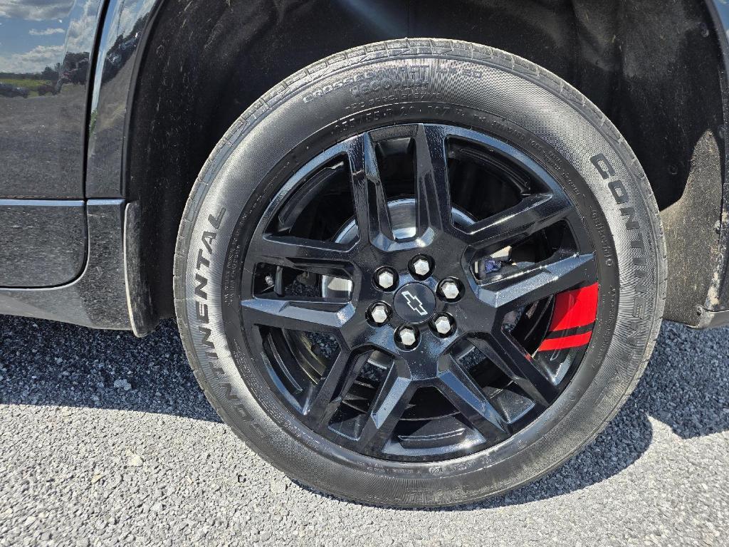 used 2023 Chevrolet Traverse car, priced at $39,900