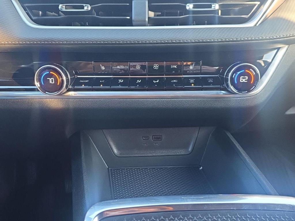 new 2026 Chevrolet Equinox car, priced at $35,144