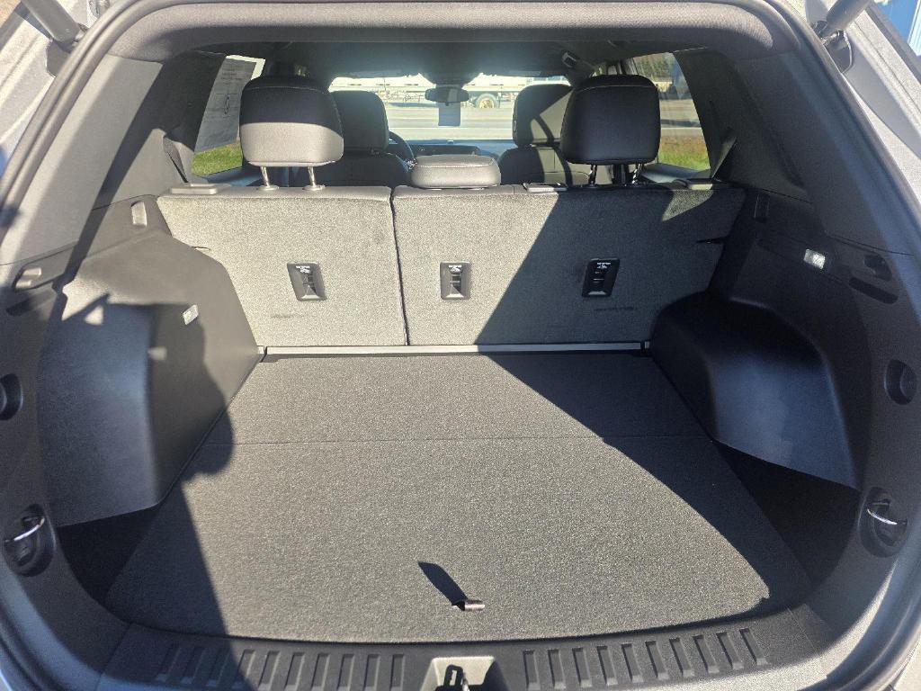 new 2026 Chevrolet Equinox car, priced at $35,144