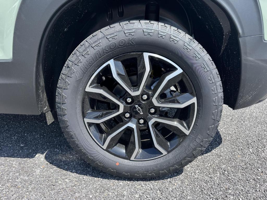 new 2025 Chevrolet TrailBlazer car, priced at $32,285