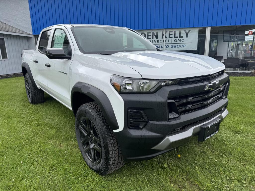 new 2025 Chevrolet Colorado car, priced at $45,020