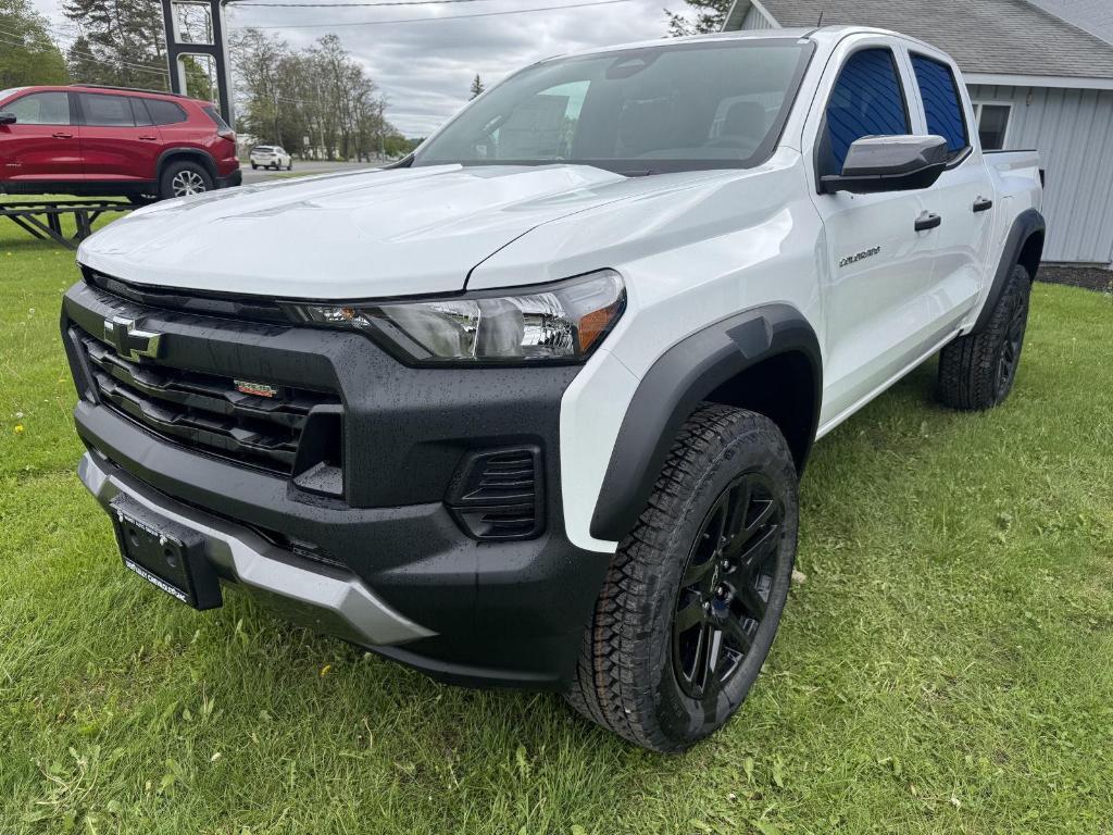 new 2025 Chevrolet Colorado car, priced at $45,020