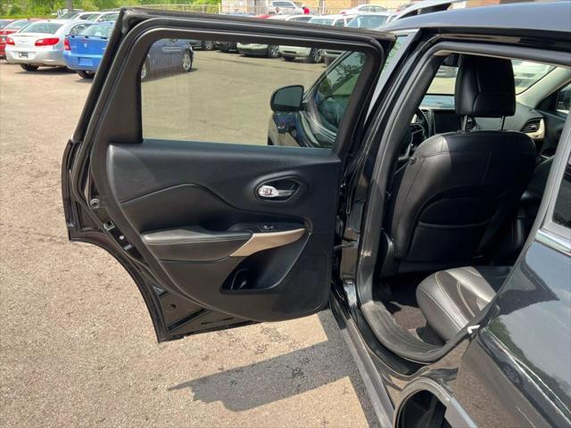 used 2018 Jeep Cherokee car, priced at $8,995