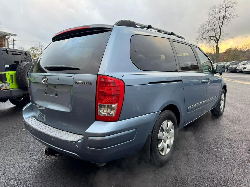 used 2008 Hyundai Entourage car, priced at $3,995