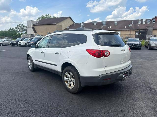 used 2012 Chevrolet Traverse car, priced at $6,495