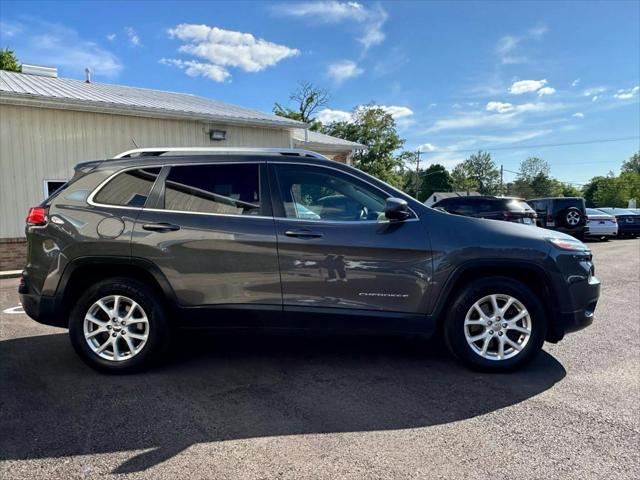 used 2015 Jeep Cherokee car, priced at $7,495