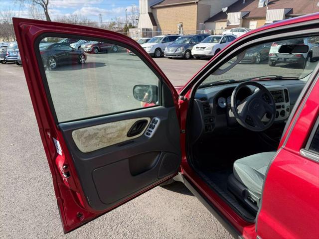 used 2005 Ford Escape car, priced at $3,995