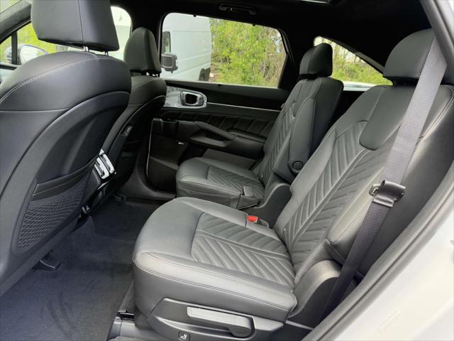 new 2025 Kia Sorento car, priced at $47,000