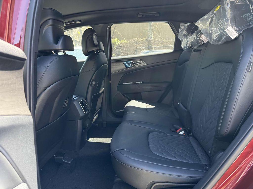 new 2025 Kia Sportage car, priced at $34,877