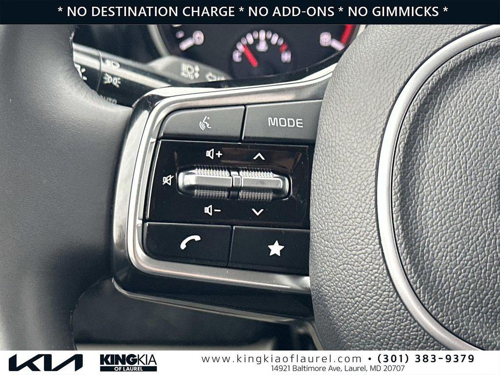 used 2024 Kia Carnival car, priced at $35,700