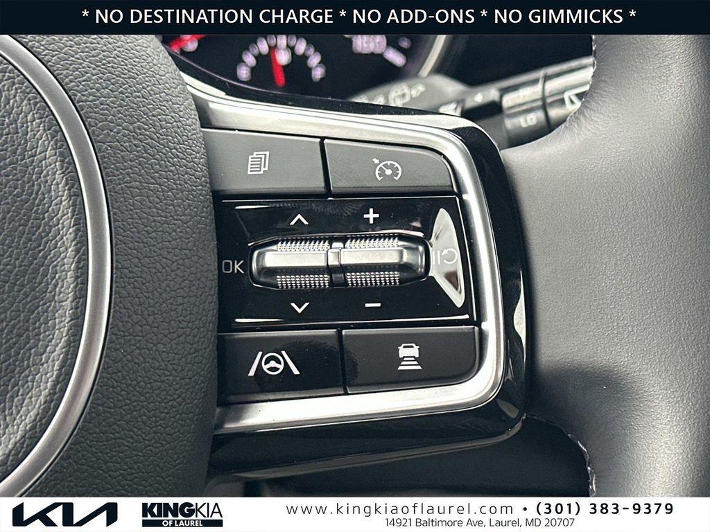 used 2024 Kia Carnival car, priced at $35,700