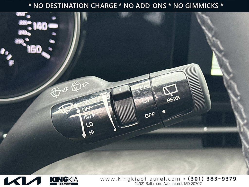 used 2024 Kia Carnival car, priced at $35,700