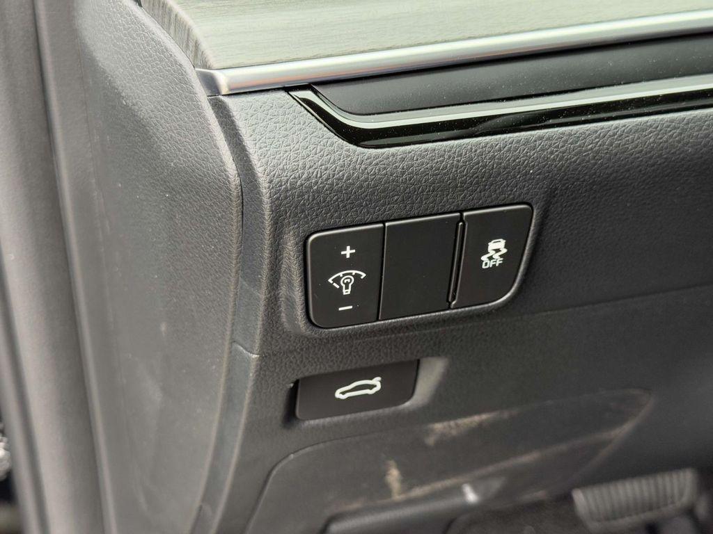 new 2025 Kia K5 car, priced at $32,605