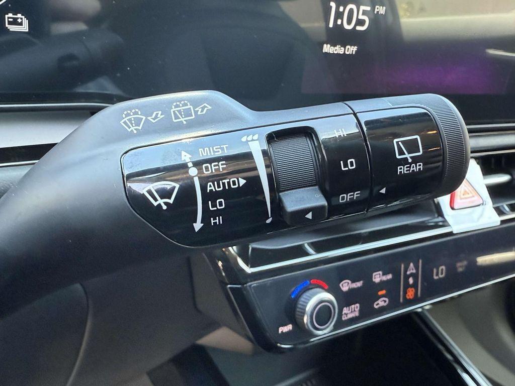 new 2025 Kia Niro car, priced at $31,028