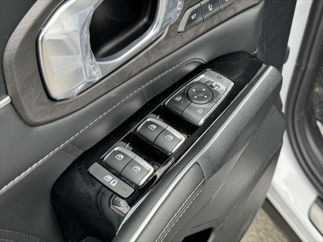 new 2025 Kia Sorento car, priced at $46,000