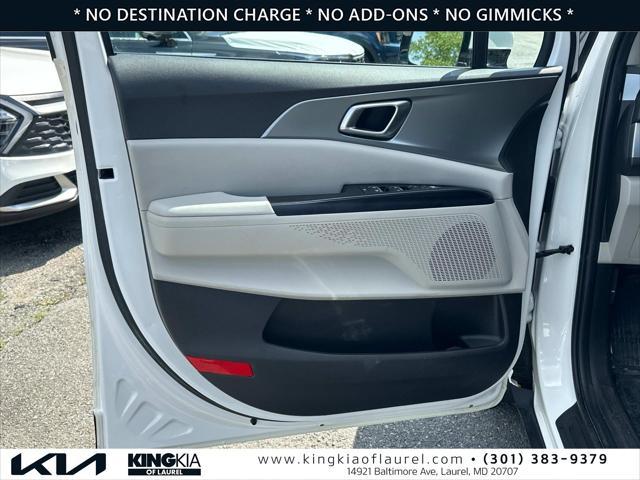 used 2022 Kia Carnival car, priced at $24,298