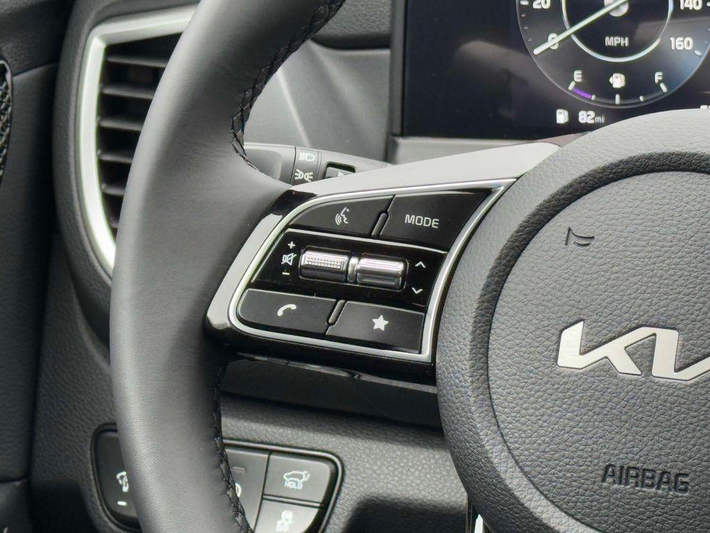 new 2025 Kia Seltos car, priced at $27,637