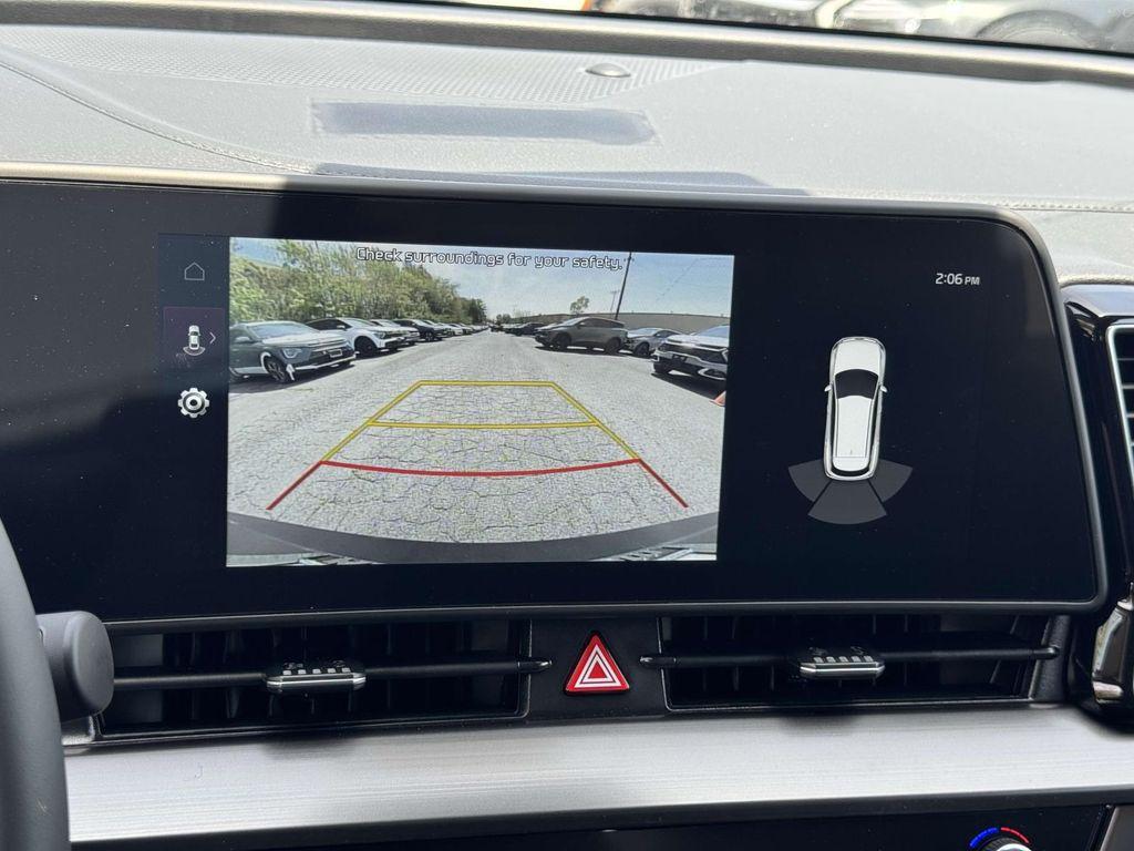 new 2025 Kia Sportage car, priced at $30,676