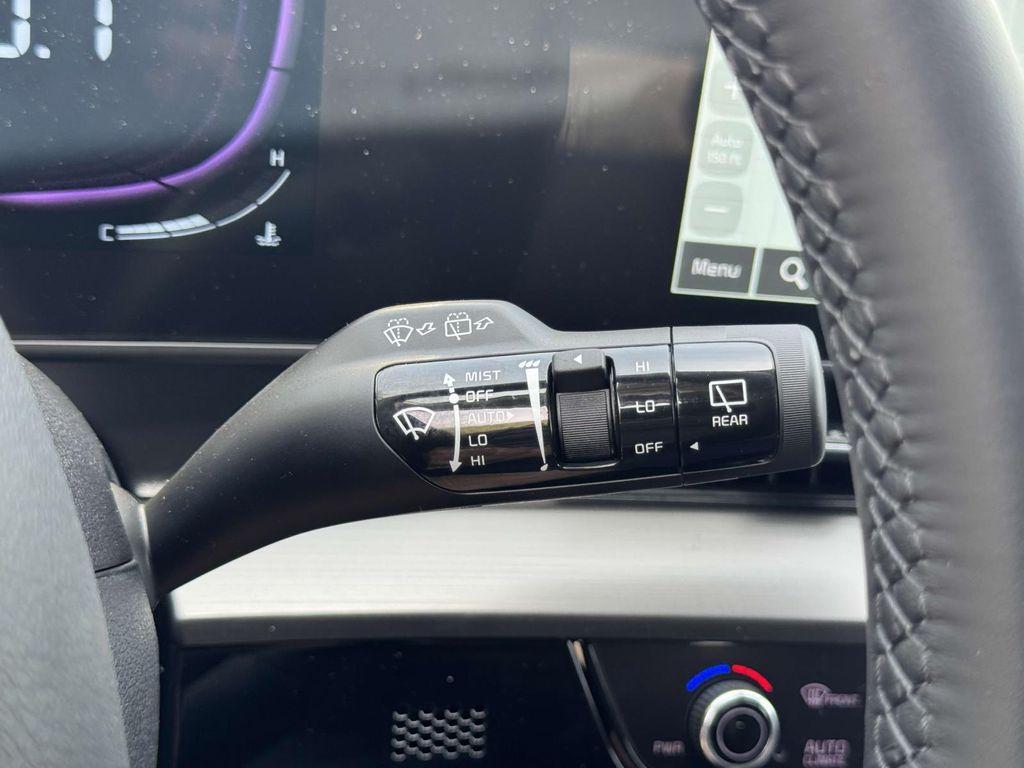 new 2025 Kia Sportage car, priced at $30,676