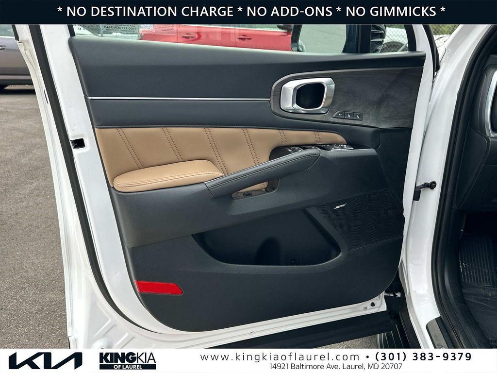 used 2025 Kia Sorento car, priced at $39,790