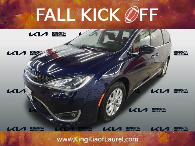 used 2018 Chrysler Pacifica car, priced at $15,500