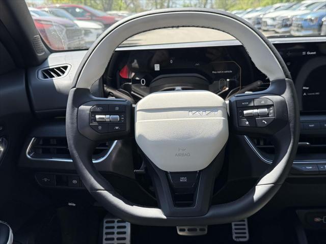 new 2025 Kia K4 car, priced at $29,500