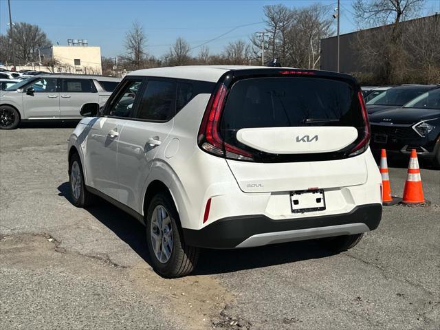 new 2025 Kia Soul car, priced at $21,250