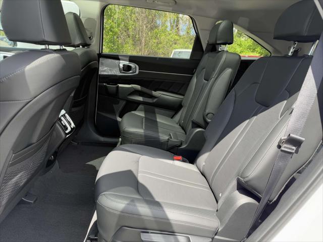 new 2025 Kia Sorento car, priced at $43,250