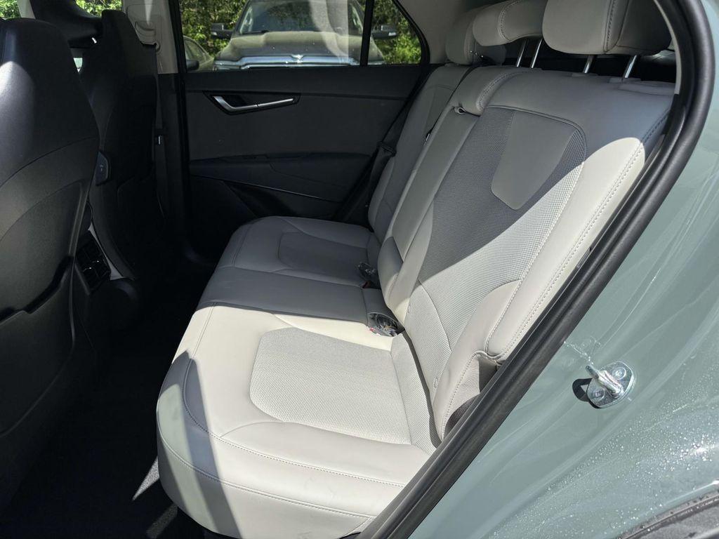 new 2025 Kia Niro car, priced at $31,008