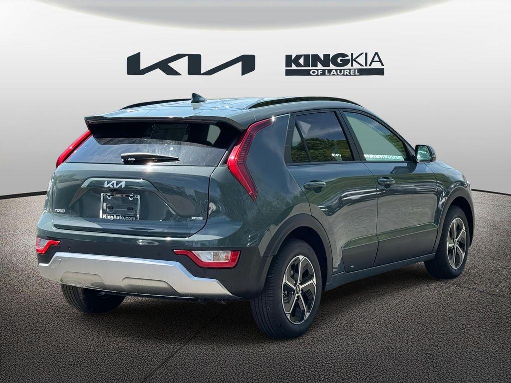 new 2025 Kia Niro car, priced at $31,008