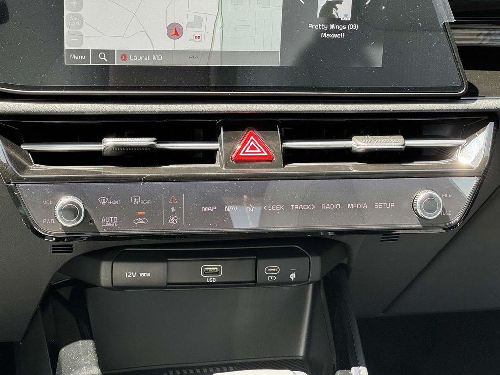 new 2025 Kia Niro car, priced at $31,008