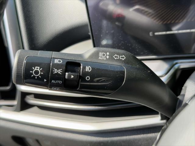 new 2025 Kia Sorento car, priced at $40,500