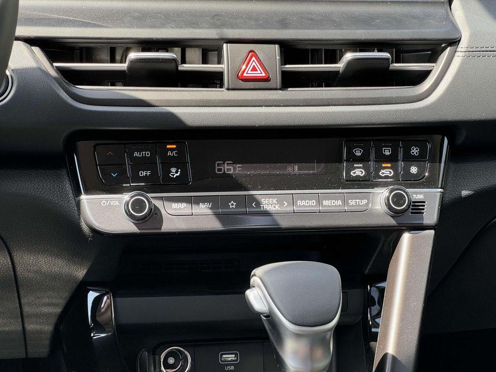 new 2025 Kia Seltos car, priced at $28,365