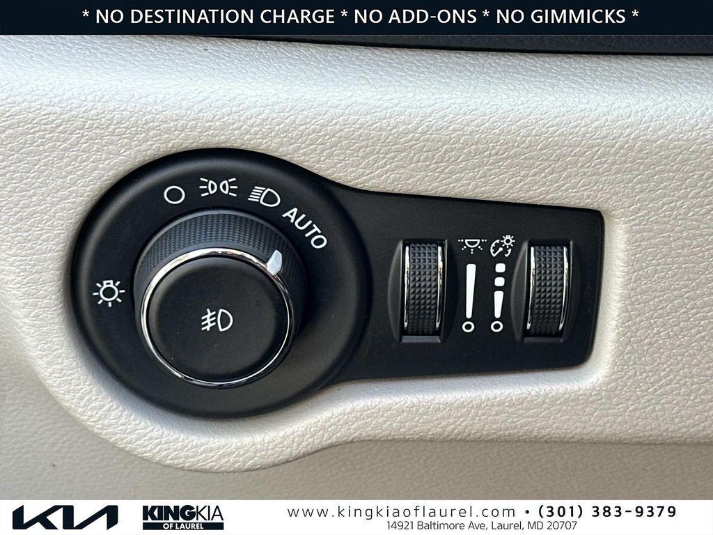 used 2020 Chrysler Pacifica car, priced at $21,465