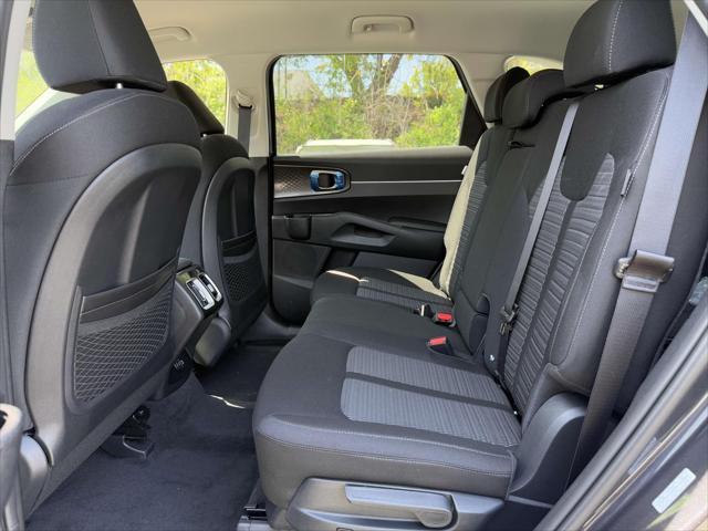 new 2025 Kia Sorento car, priced at $32,500