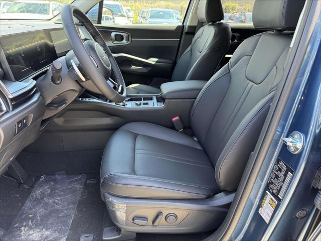 new 2025 Kia Sorento Hybrid car, priced at $41,250