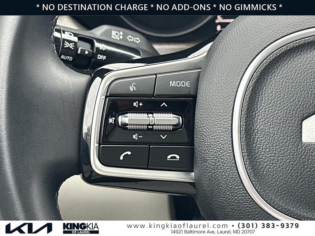used 2023 Kia Sorento car, priced at $29,000