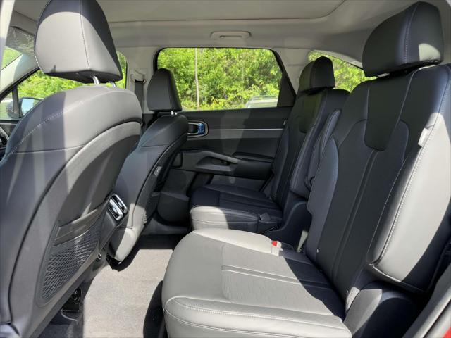 new 2025 Kia Sorento car, priced at $40,000